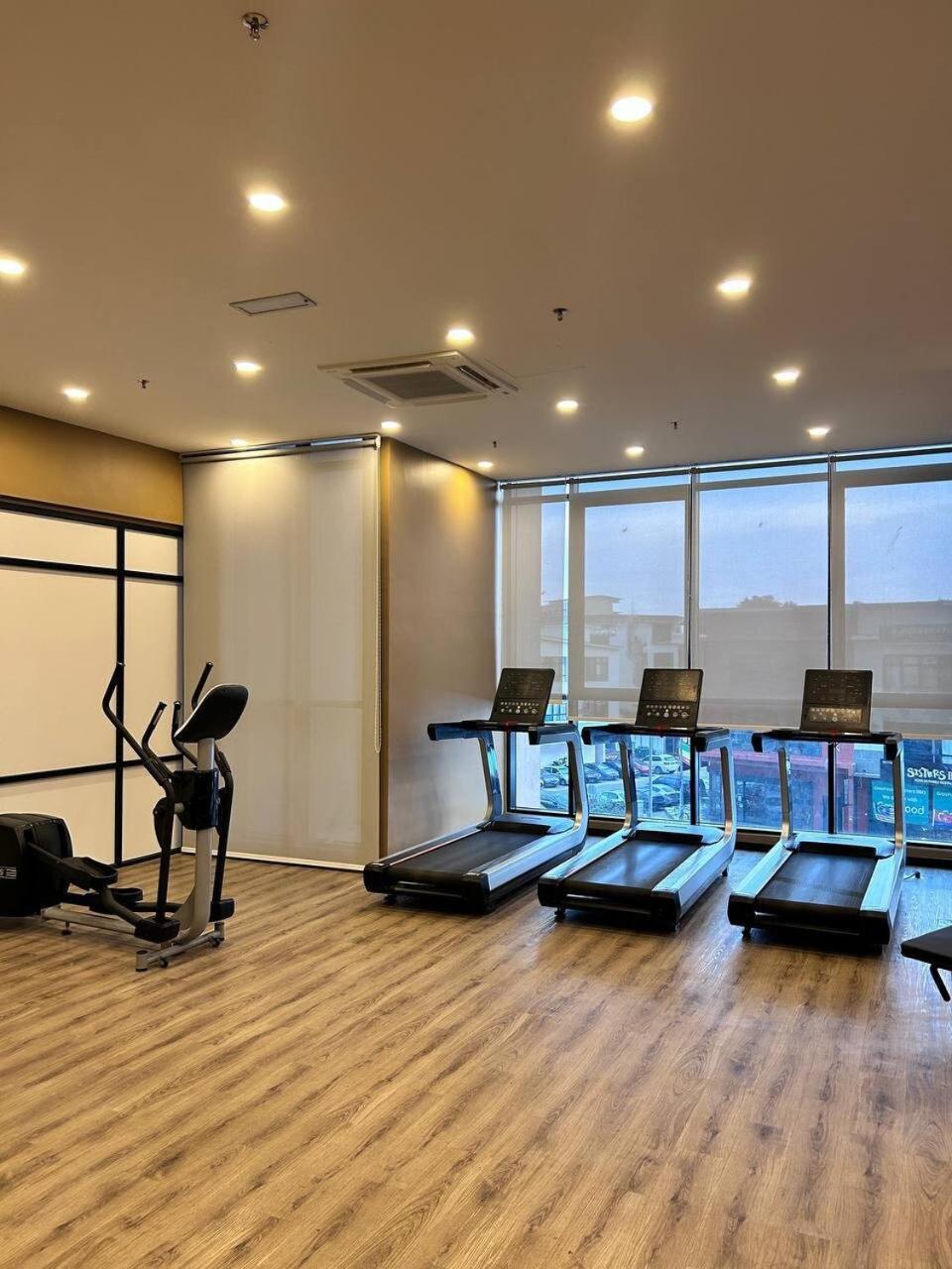 Apartment Sky Trees 2 Guests Balcony Garden View Aeon Pool *