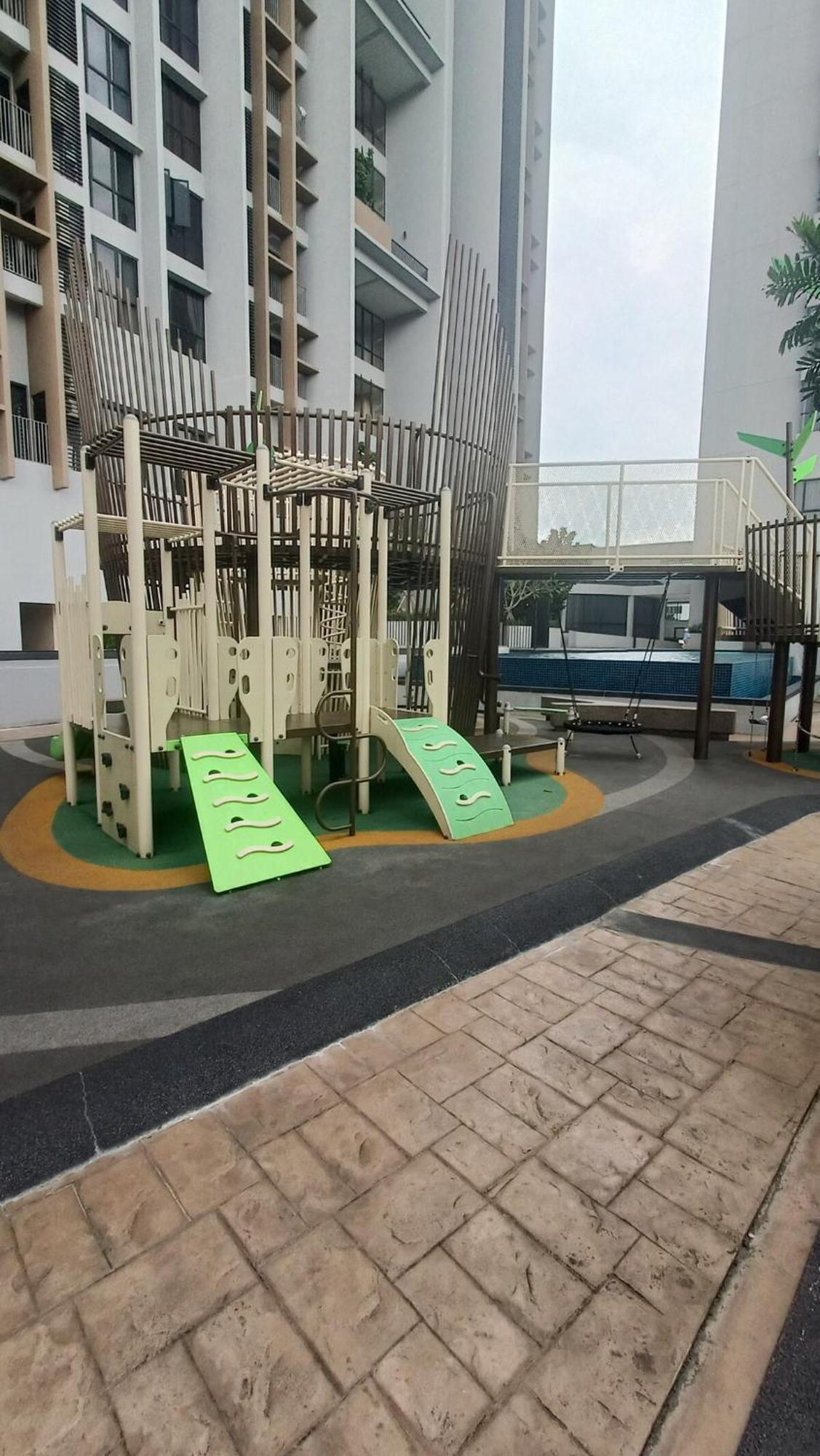 Sky Trees 2 Guests Balcony Garden View Aeon Pool Pangsapuri *