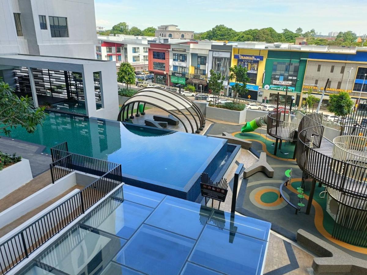 Pangsapuri Sky Trees 2 Guests Balcony Garden View Aeon Pool Johor Bahru